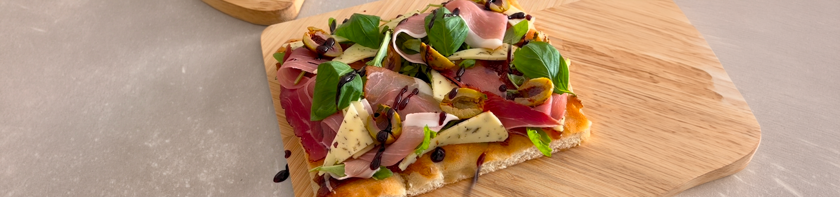 Focaccia basque piment espelette confiture jambon bayonne